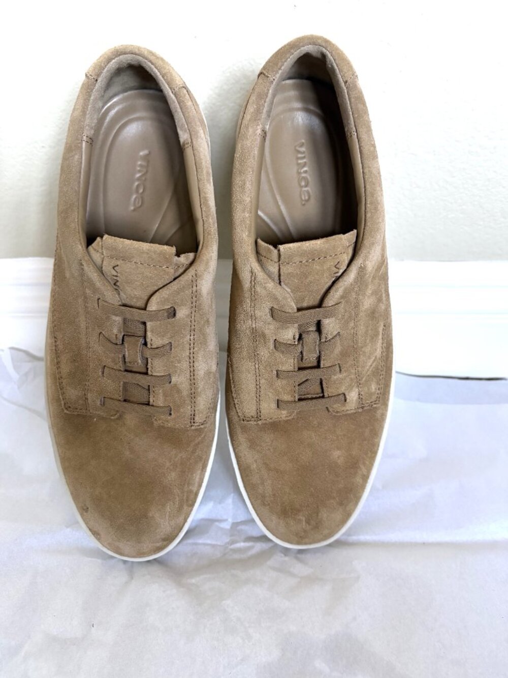 NWOB VINCE SAND BEIGE SUEDE SLIP ON SNEAKERS SHOES SIZE: 9